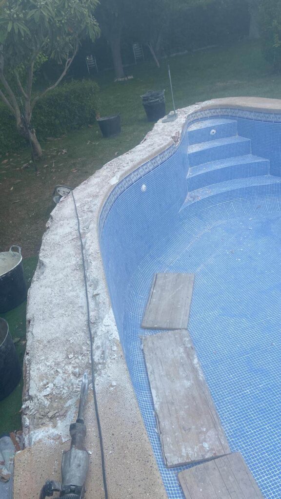 Piscina antes reformas integrales